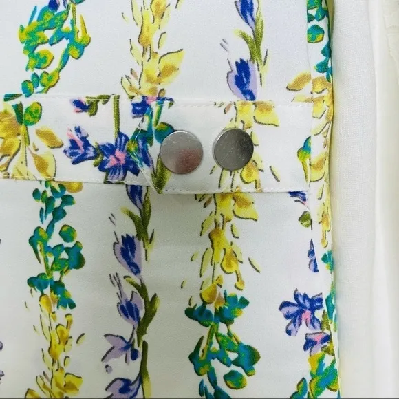 ❤️ BCBG Maxazria Floral jacket C17