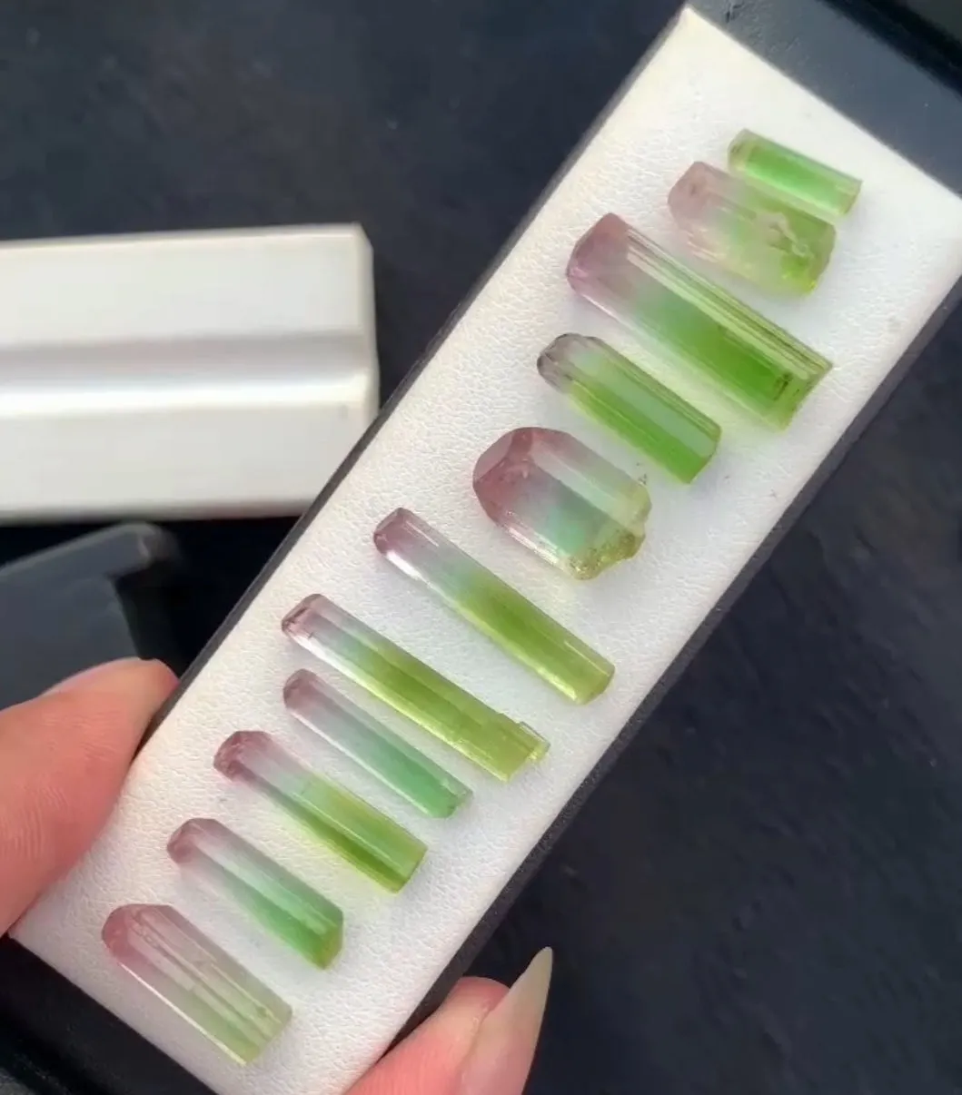 53 Carats Rare Raw Bi color Tourmaline crystals for Faceting