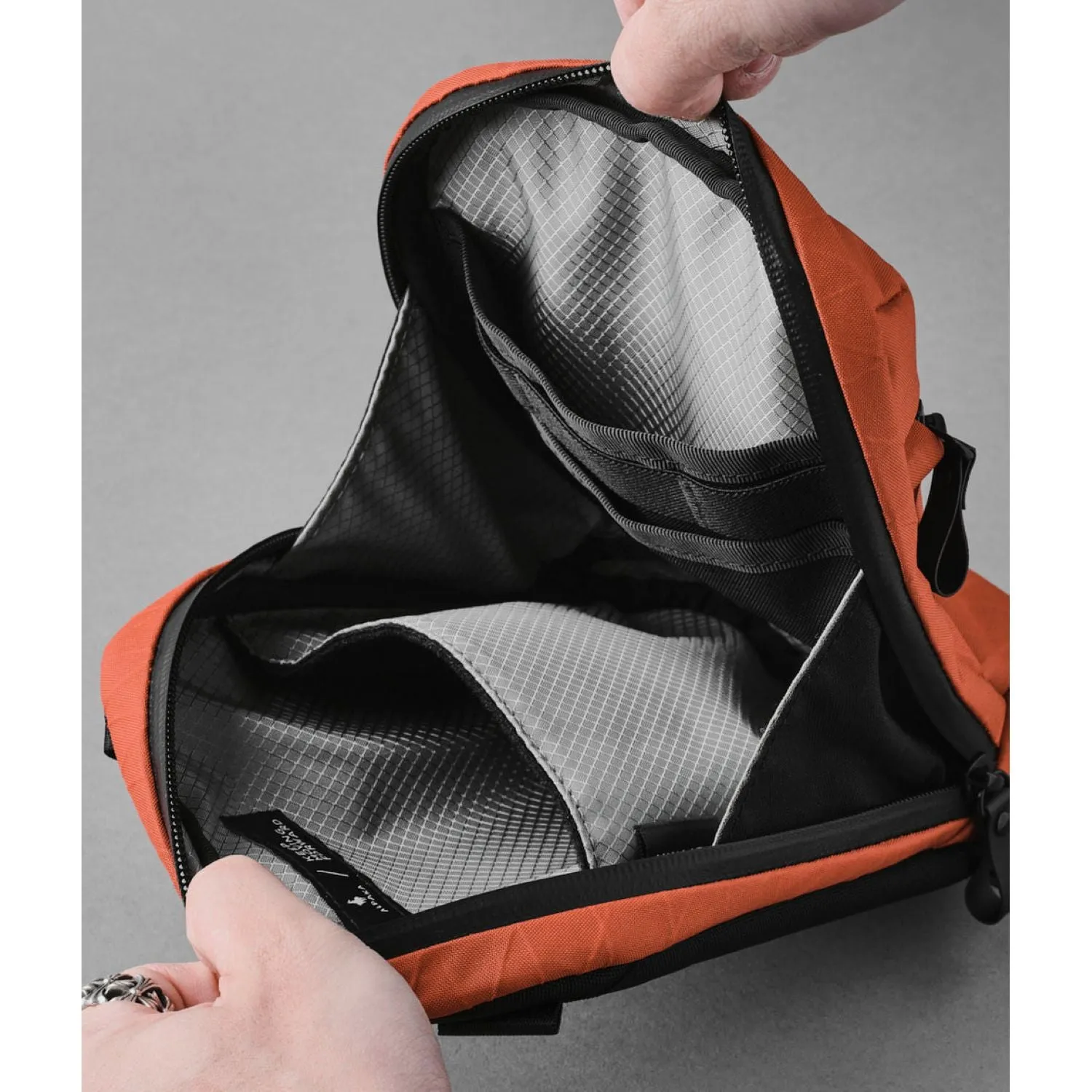 ALPAKA Vertical Sling (X-Pac) (SA)