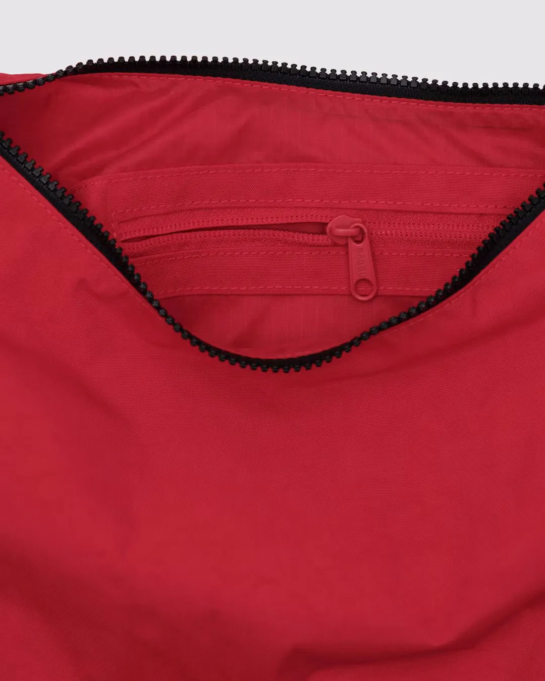 Baggu Medium Nylon Crescent Bag - Candy Apple