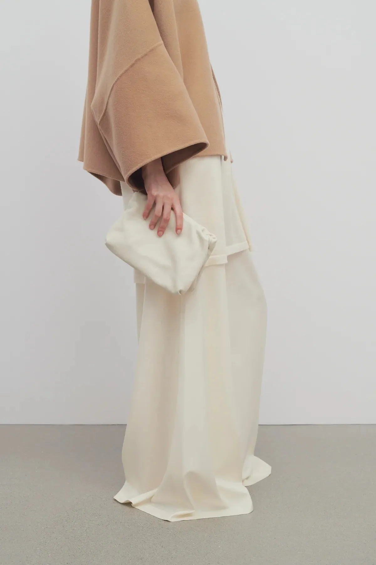 Bourse Clutch Bag in Leather - Ivory