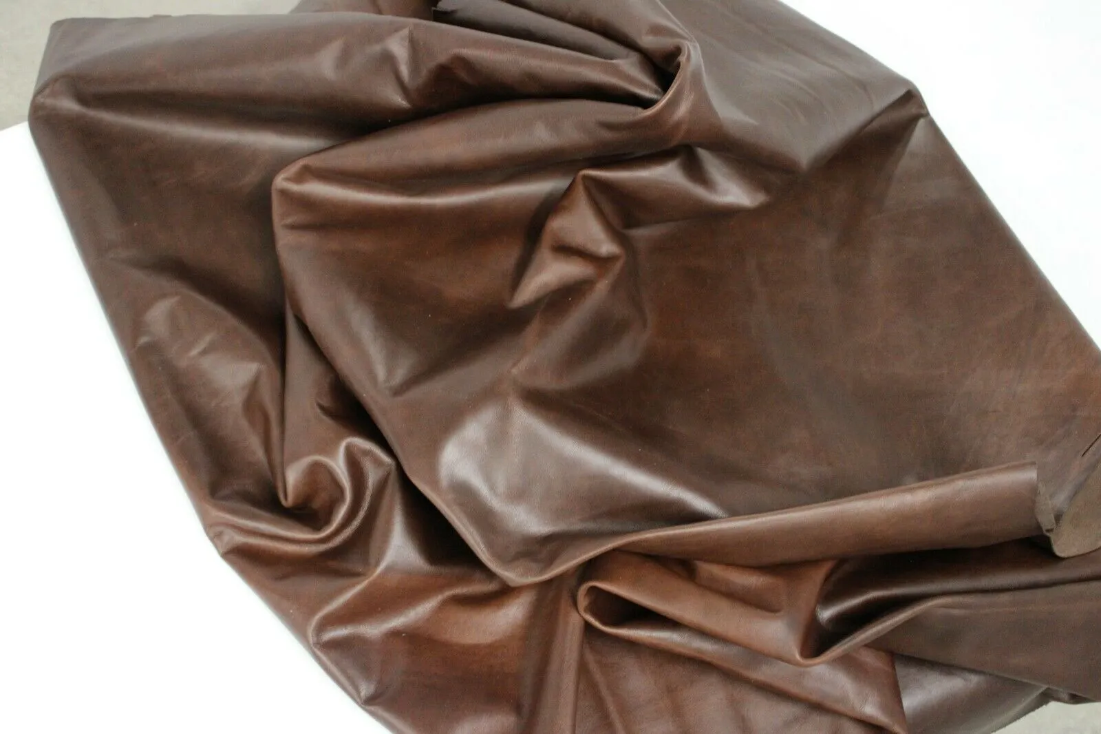 BROWN DISTRESSED COWHIDE LEATHER-  2.5 oz - 3 oz (1.0 to 1.2mm)