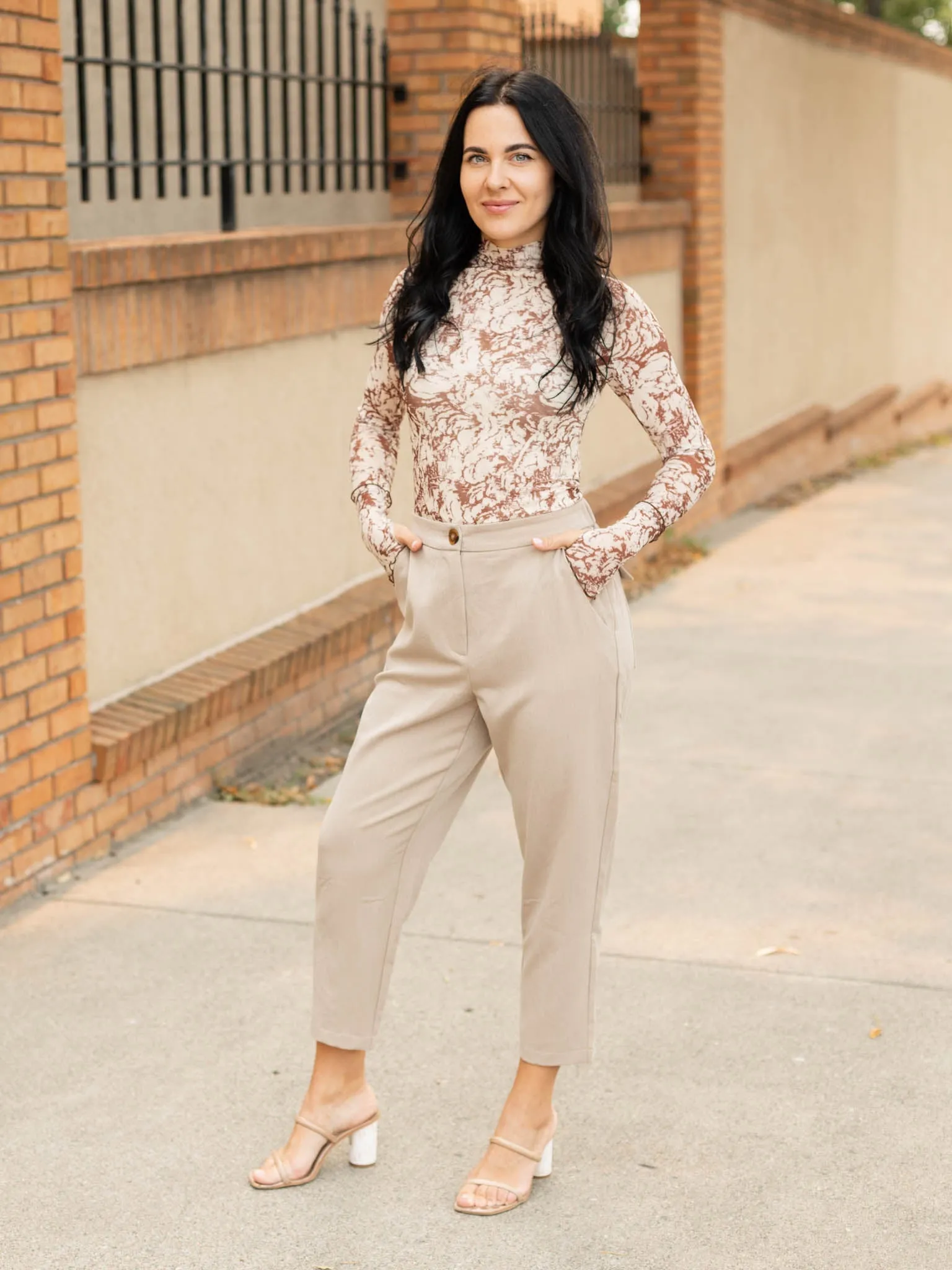 Classic Zipper Closure Pant