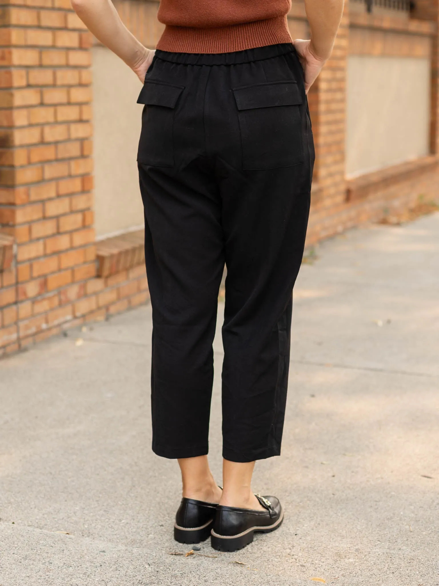 Classic Zipper Closure Pant
