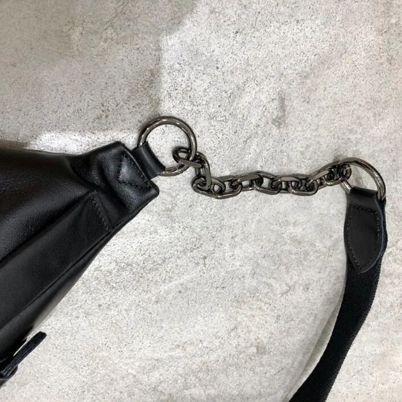 Crescent Carry Leather Crossbody Bag Chest Bag - Black/Brown - One Size