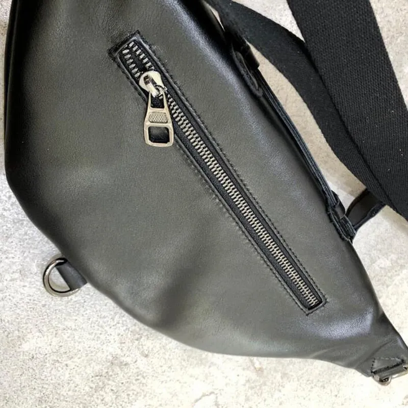 Crescent Carry Leather Crossbody Bag Chest Bag - Black/Brown - One Size