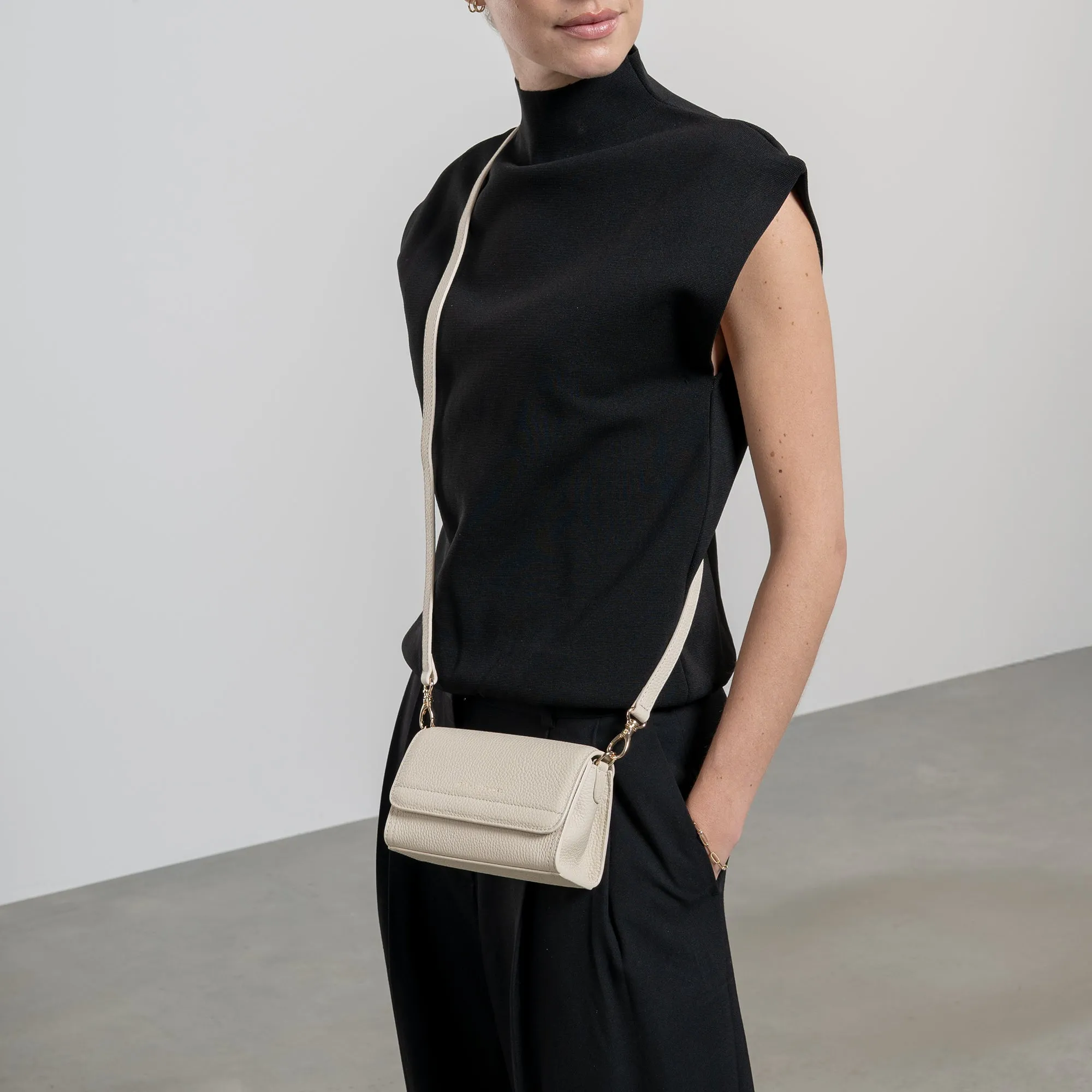 Femme Forte Kim cream calfskin leather crossbody bag