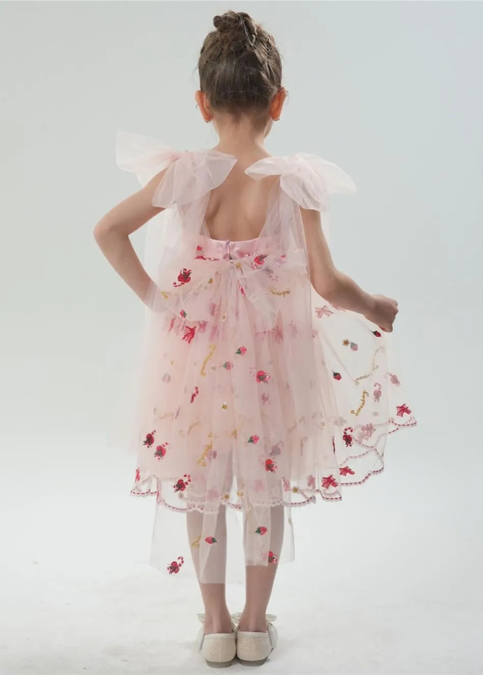 Floral Embroidered Tulle Strap Girl Dress in Pink Strawberry Knee
