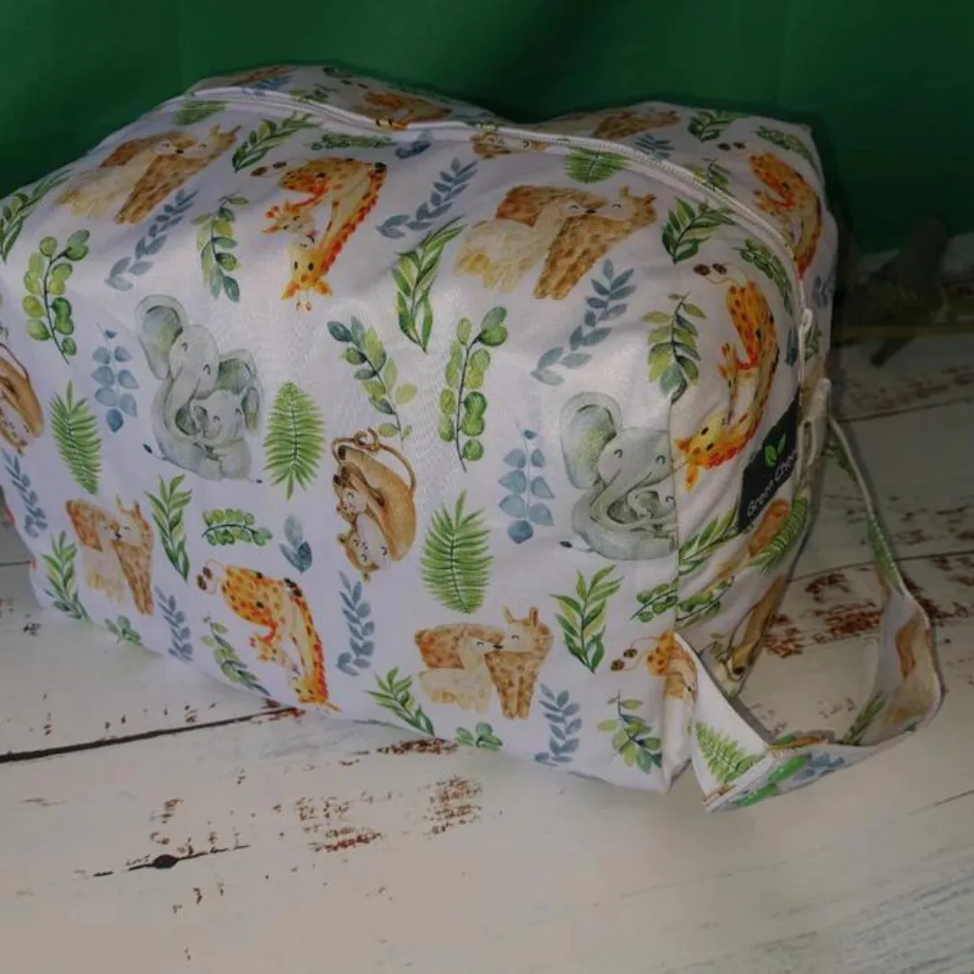 Green Cheeks Pod