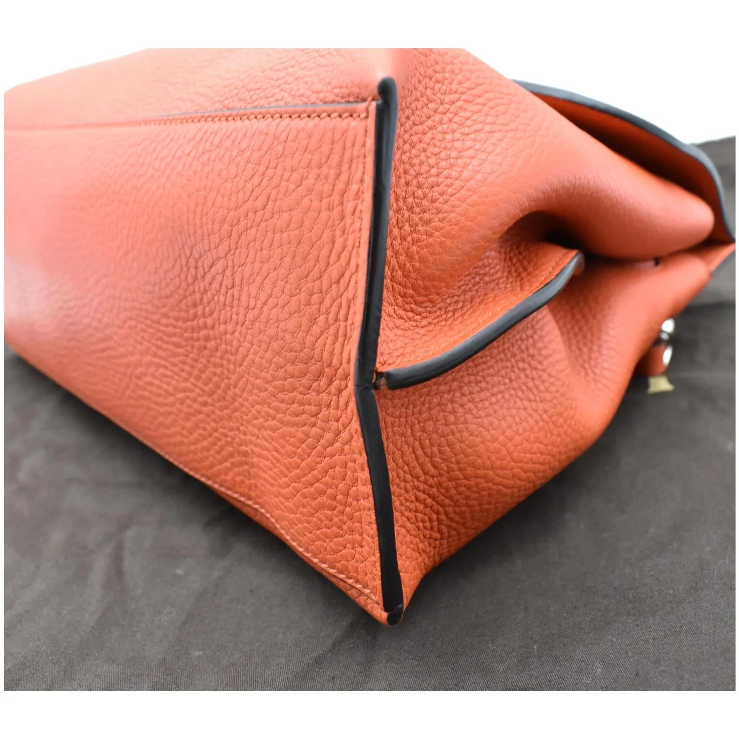 GUCCI Bamboo Daily Medium Leather Shoulder Bag Orange 392013
