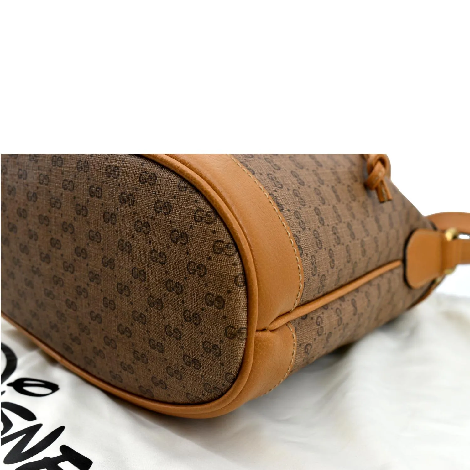 GUCCI X DISNEY Mini Vintage GG Supreme Monogram Bucket Bag Beige 602691