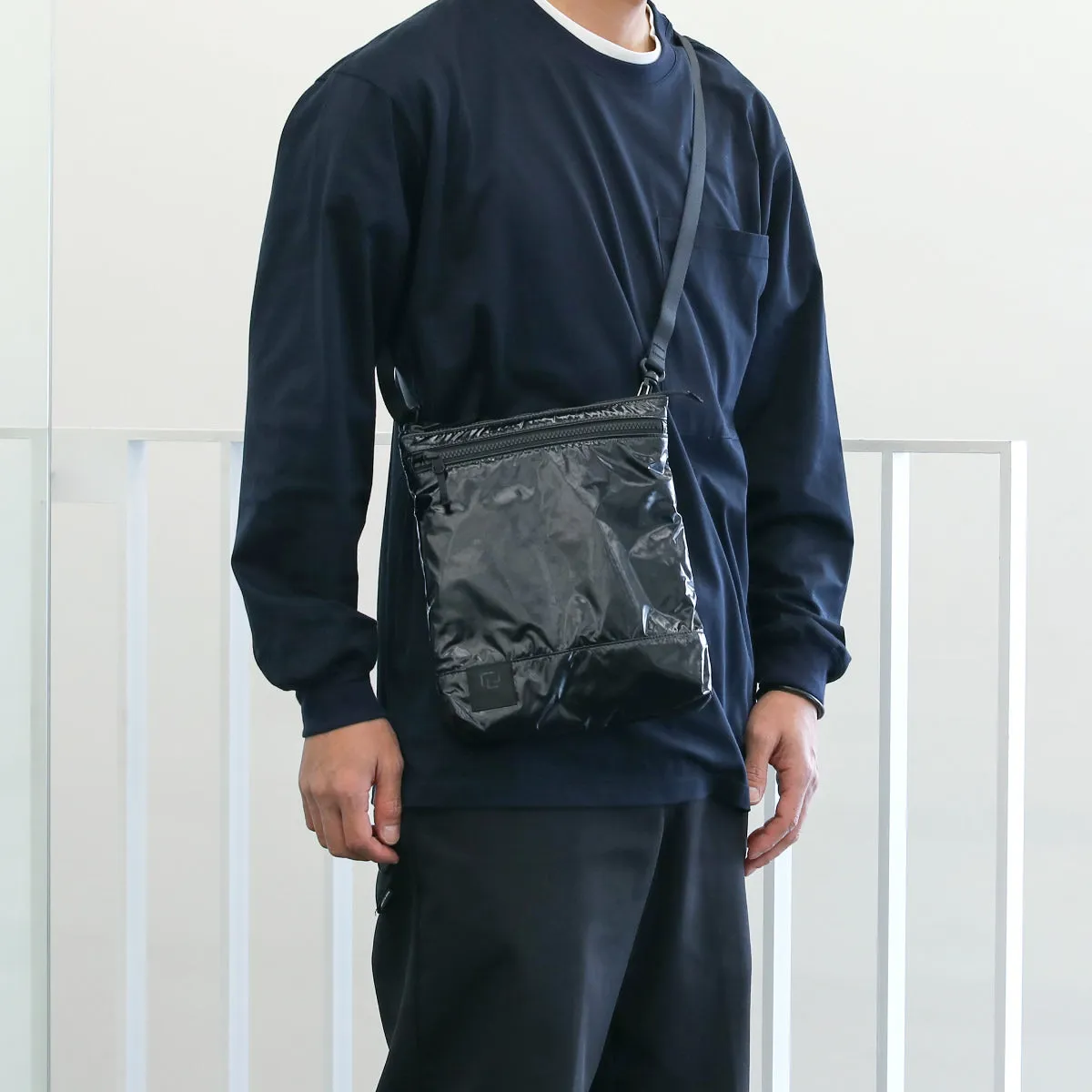 iPad SHOULDER