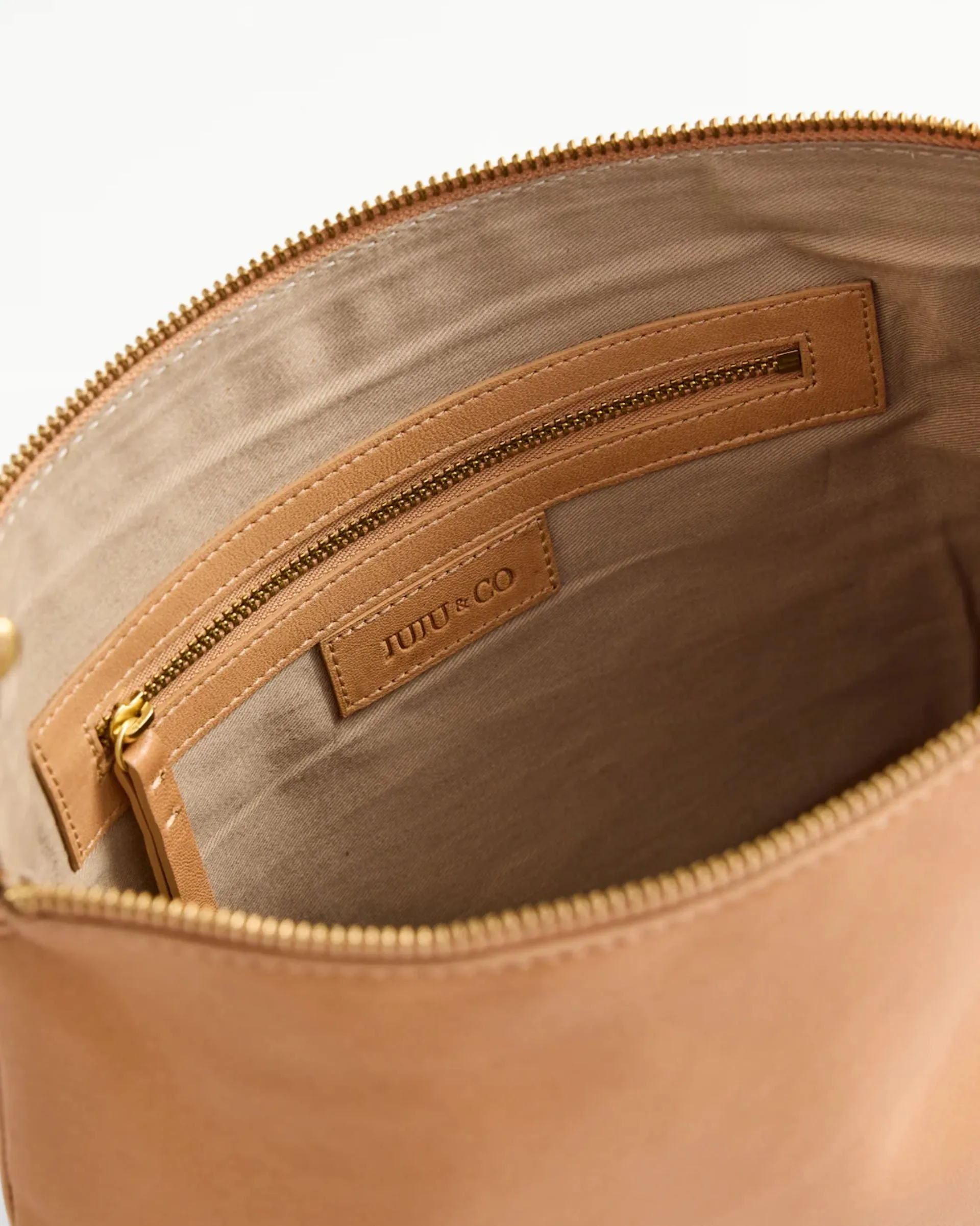 JUJU & CO Augusta Crossbody - Tan