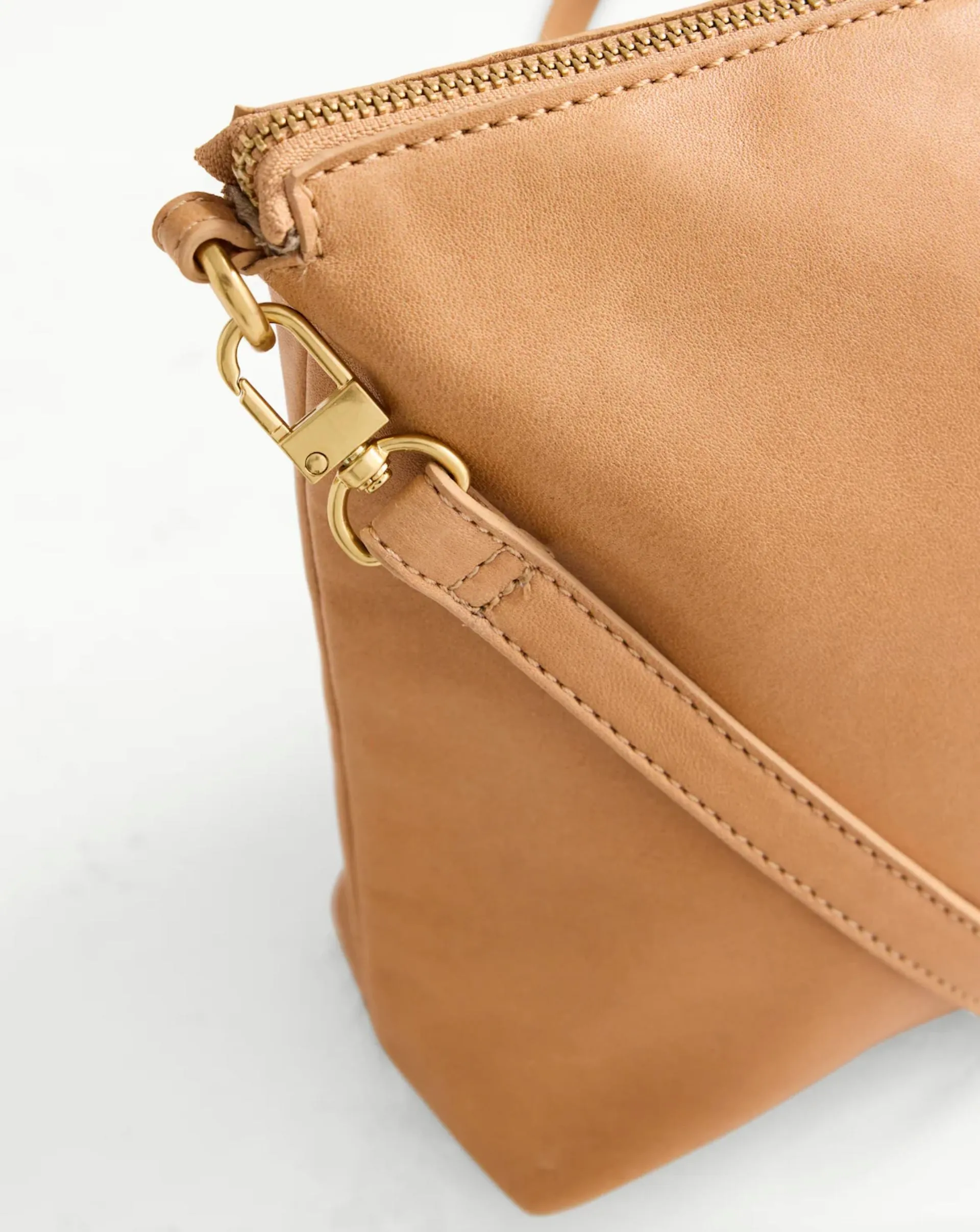 JUJU & CO Augusta Crossbody - Tan