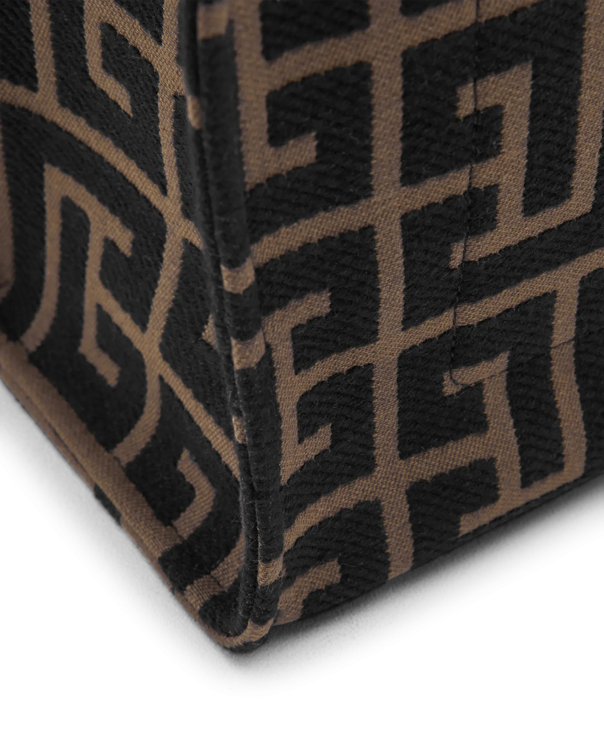 Labyrinth Jacquard B-Army Shopper 36 Bag