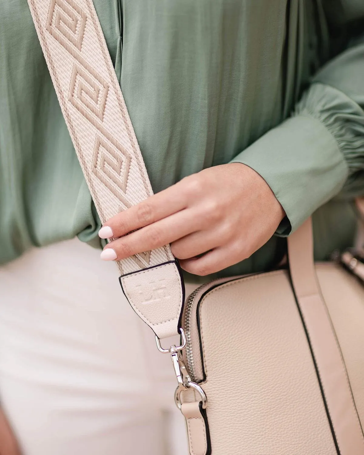 LOUENHIDE Bono Guitar Strap - Coffee Beige