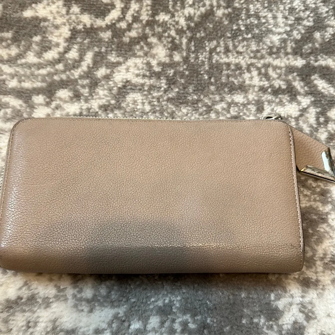 Louis Vuitton Comete Galle Zippy Wallet