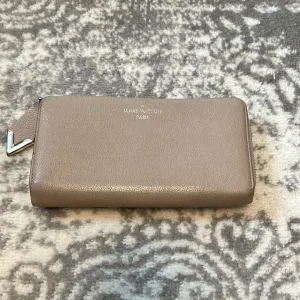 Louis Vuitton Comete Galle Zippy Wallet