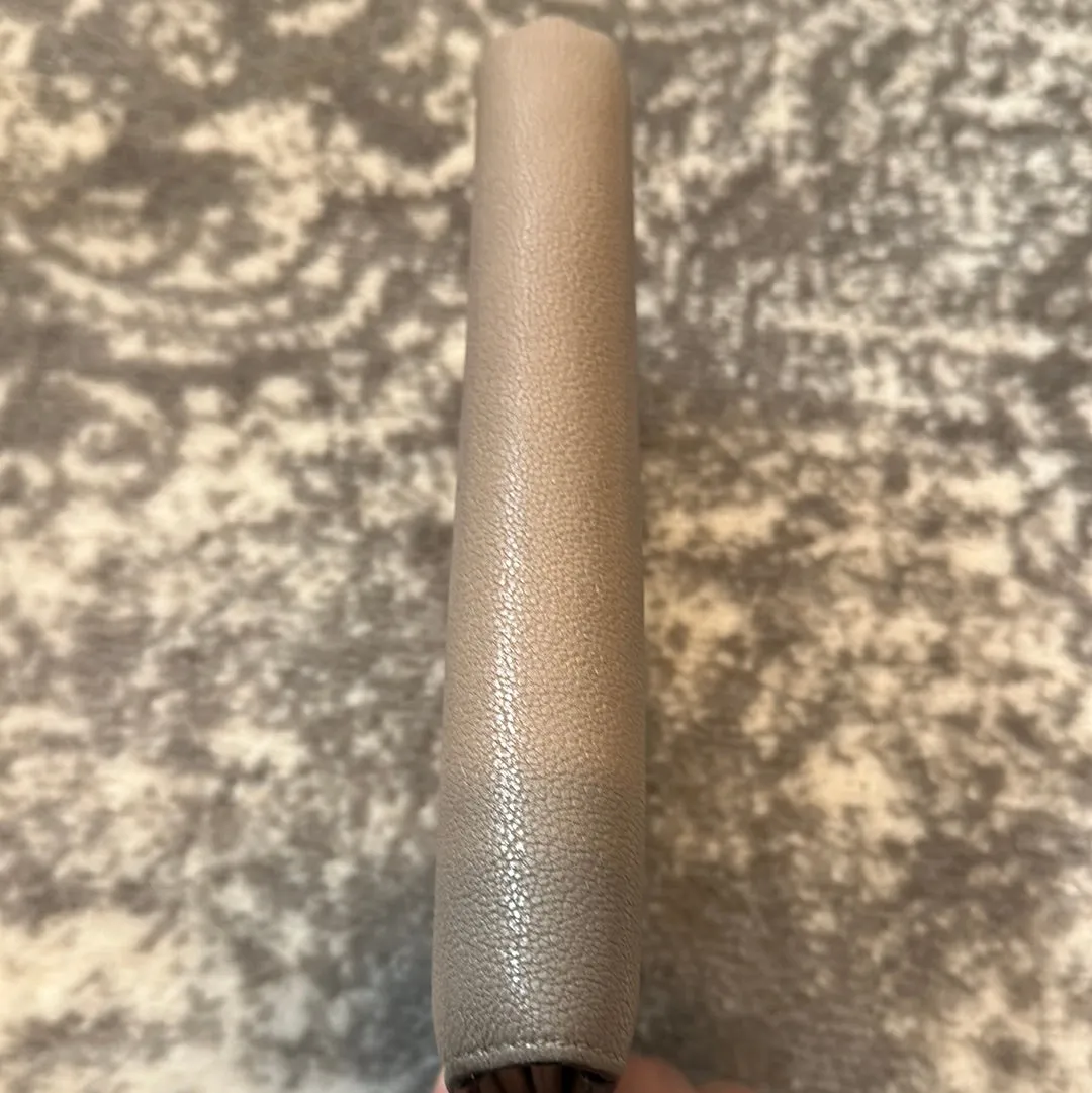 Louis Vuitton Comete Galle Zippy Wallet
