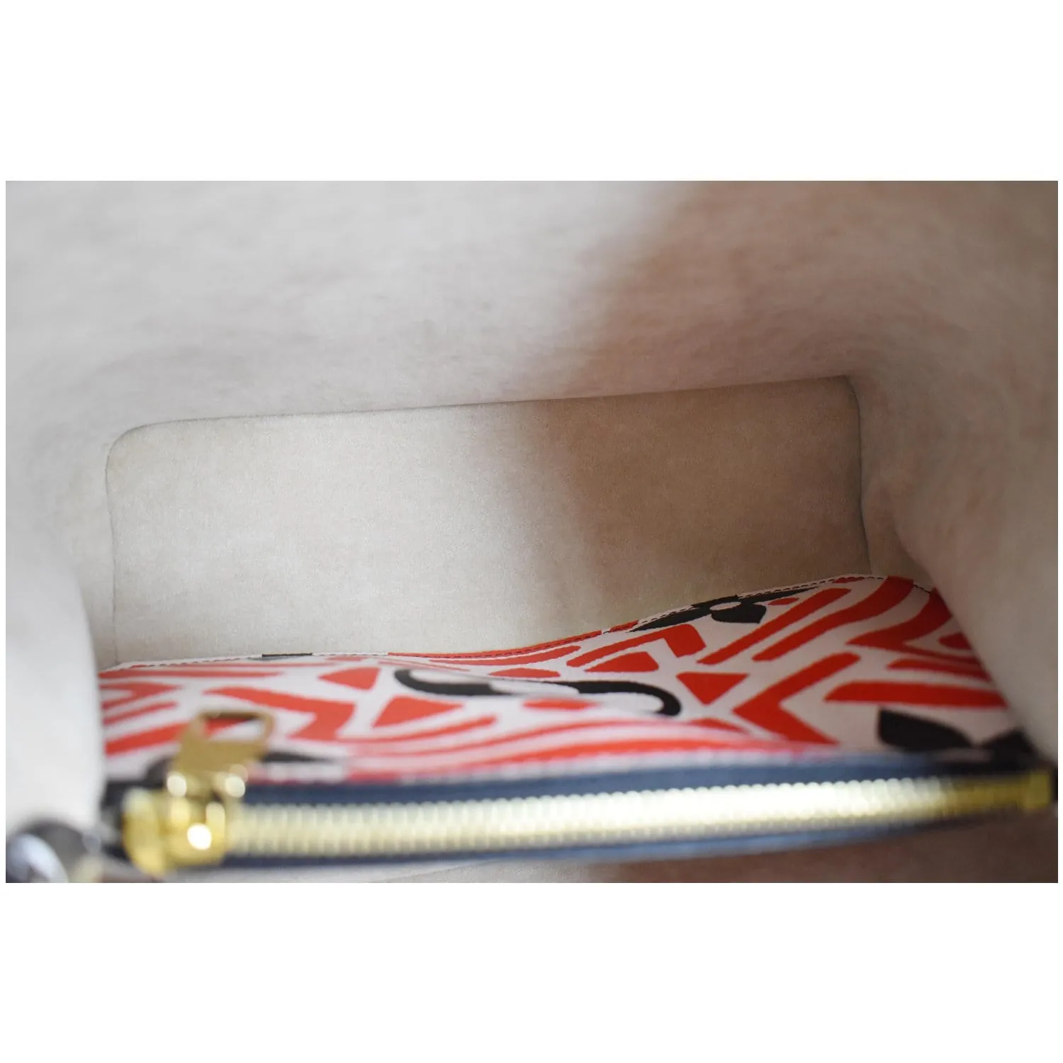 LOUIS VUITTON Crafty NeoNoe MM Monogram Canvas Shoulder Bag Red - 25% OFF