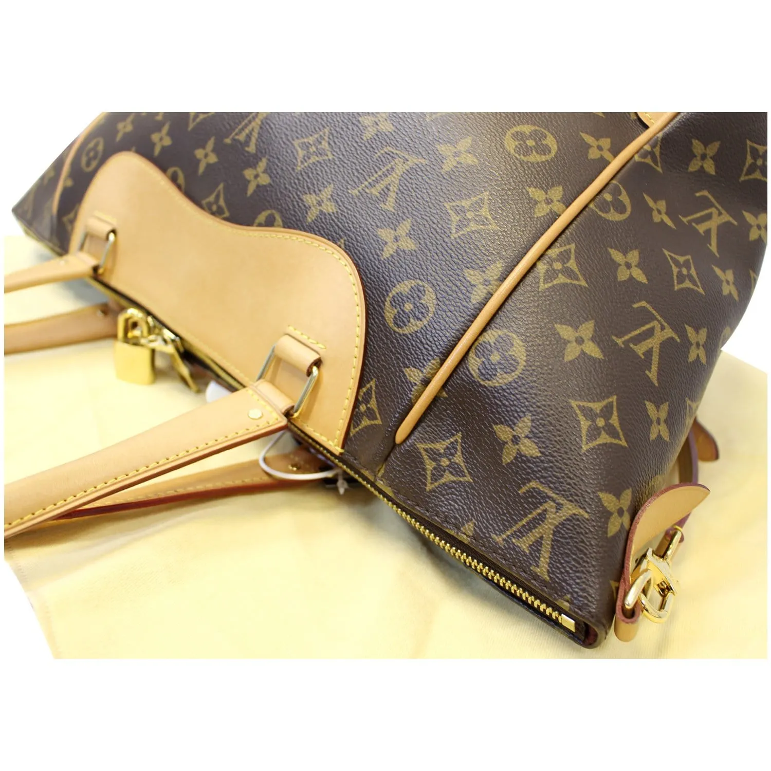 LOUIS VUITTON Estrela MM NM Monogram Canvas Brown Shoulder Bag