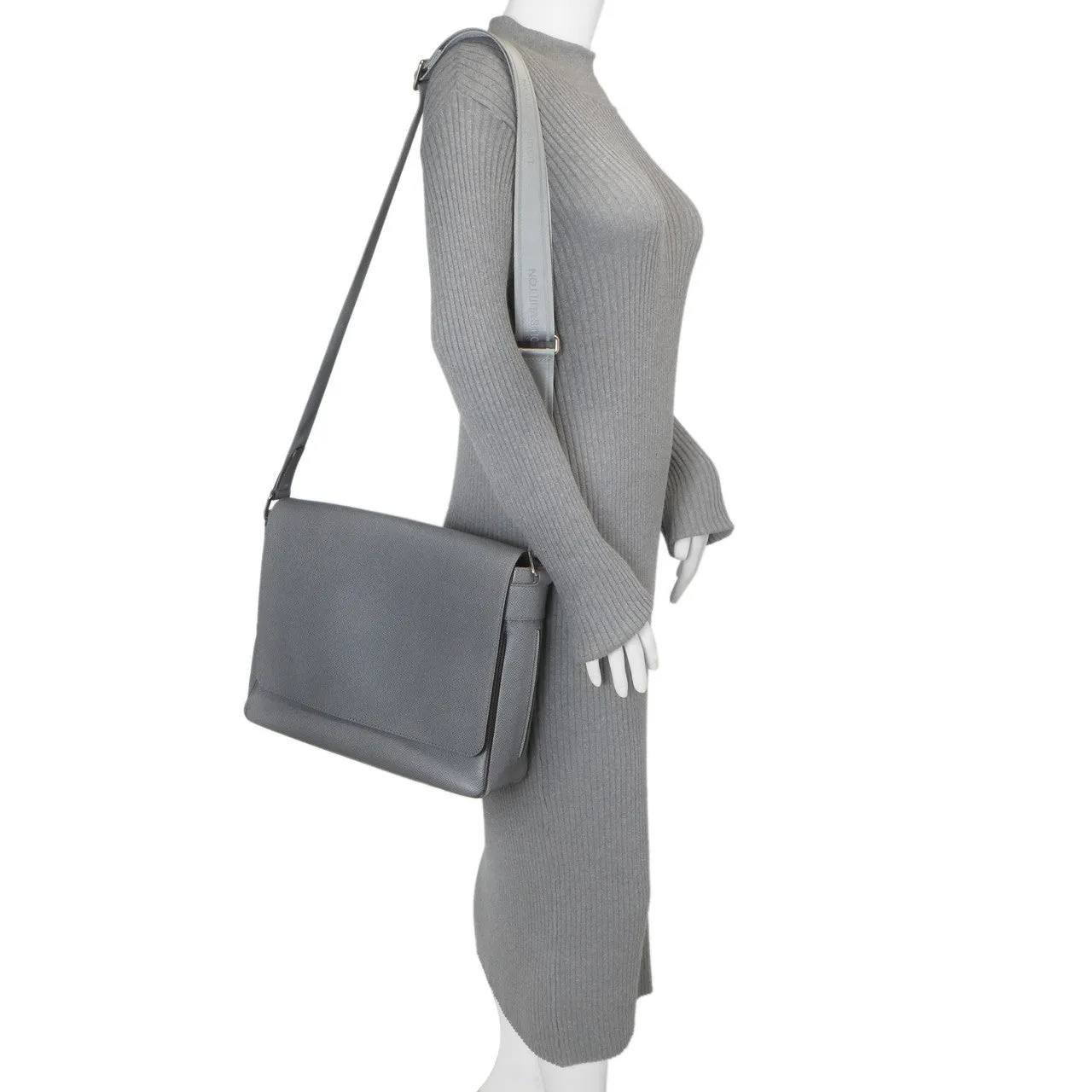 Louis  Vuitton Glacier Taiga Roman MM