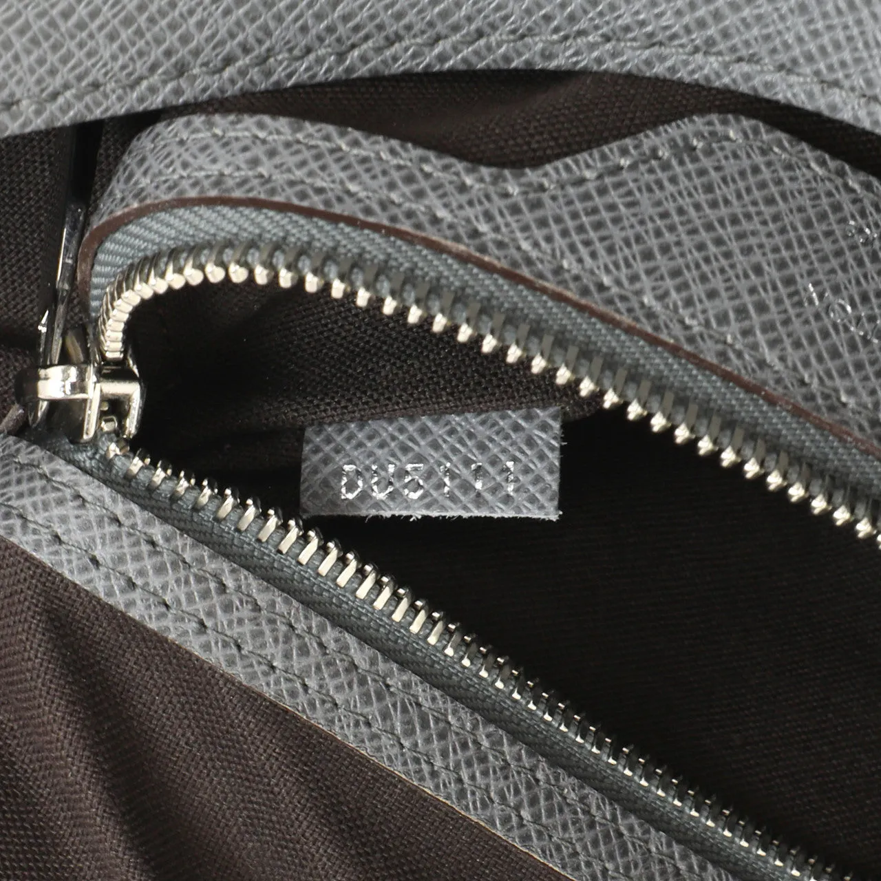 Louis  Vuitton Glacier Taiga Roman MM