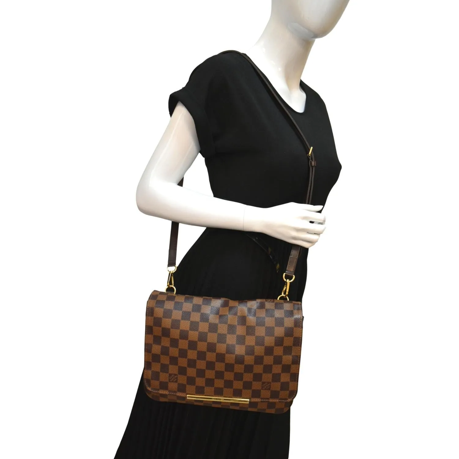 LOUIS VUITTON Hoxton GM Damier Ebene Crossbody Bag Brown