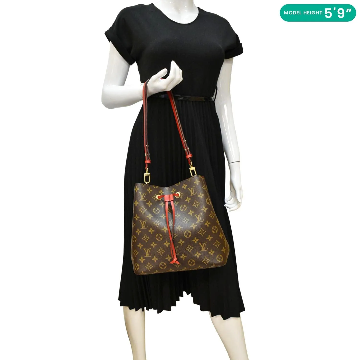LOUIS VUITTON Neonoe Monogram Canvas Shoulder Bag Brown