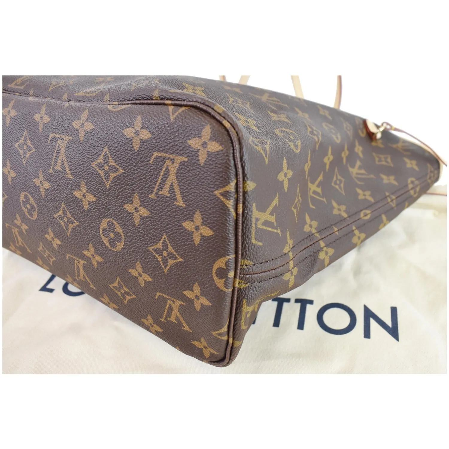 LOUIS VUITTON Neverfull MM Monogram Canvas Shoulder Bag Brown