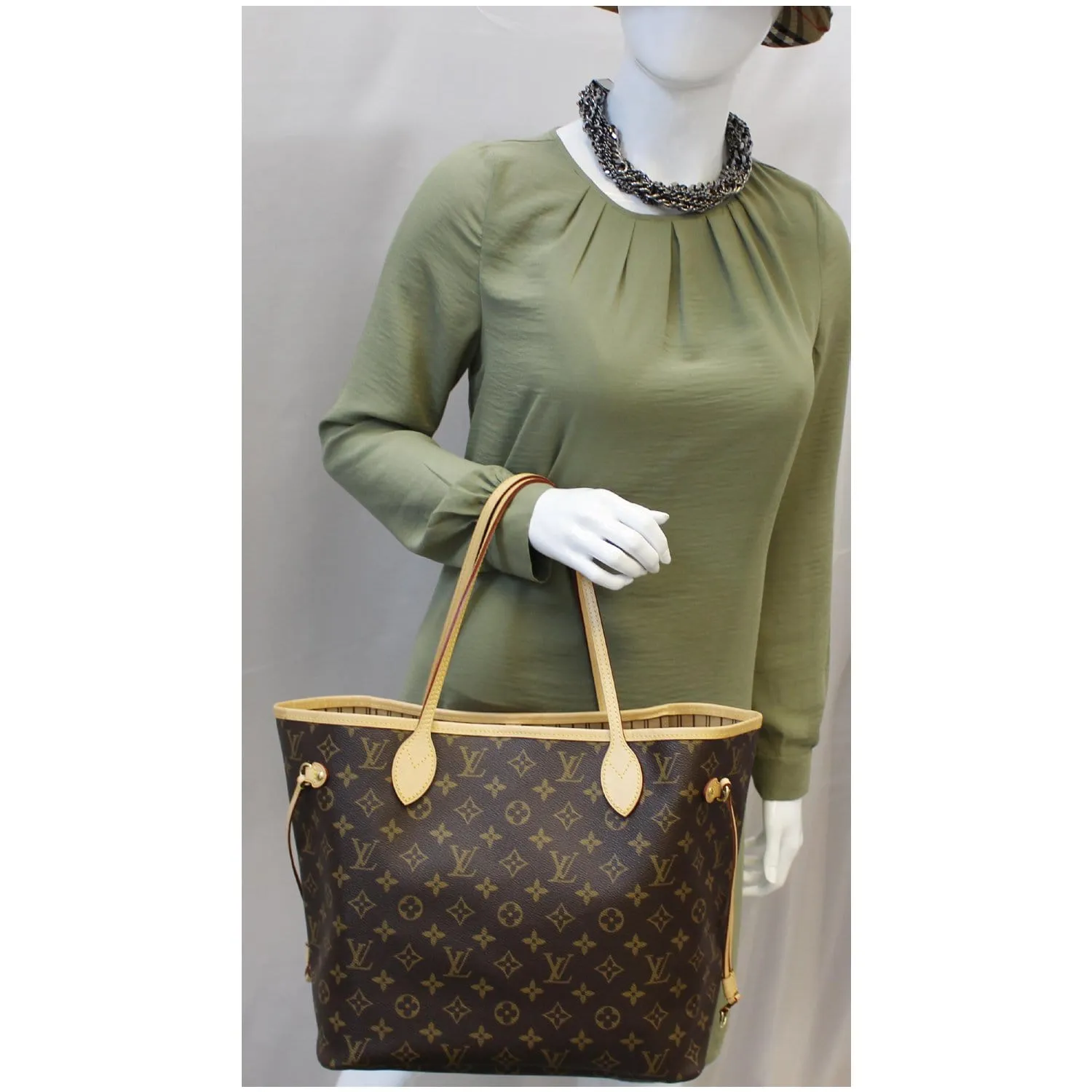 LOUIS VUITTON Neverfull MM Monogram Canvas Tote Shoulder Bag Brown