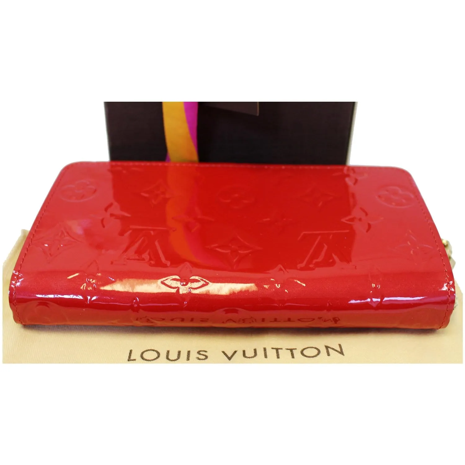 LOUIS VUITTON Sarah Vernis Leather Chain Wallet Red