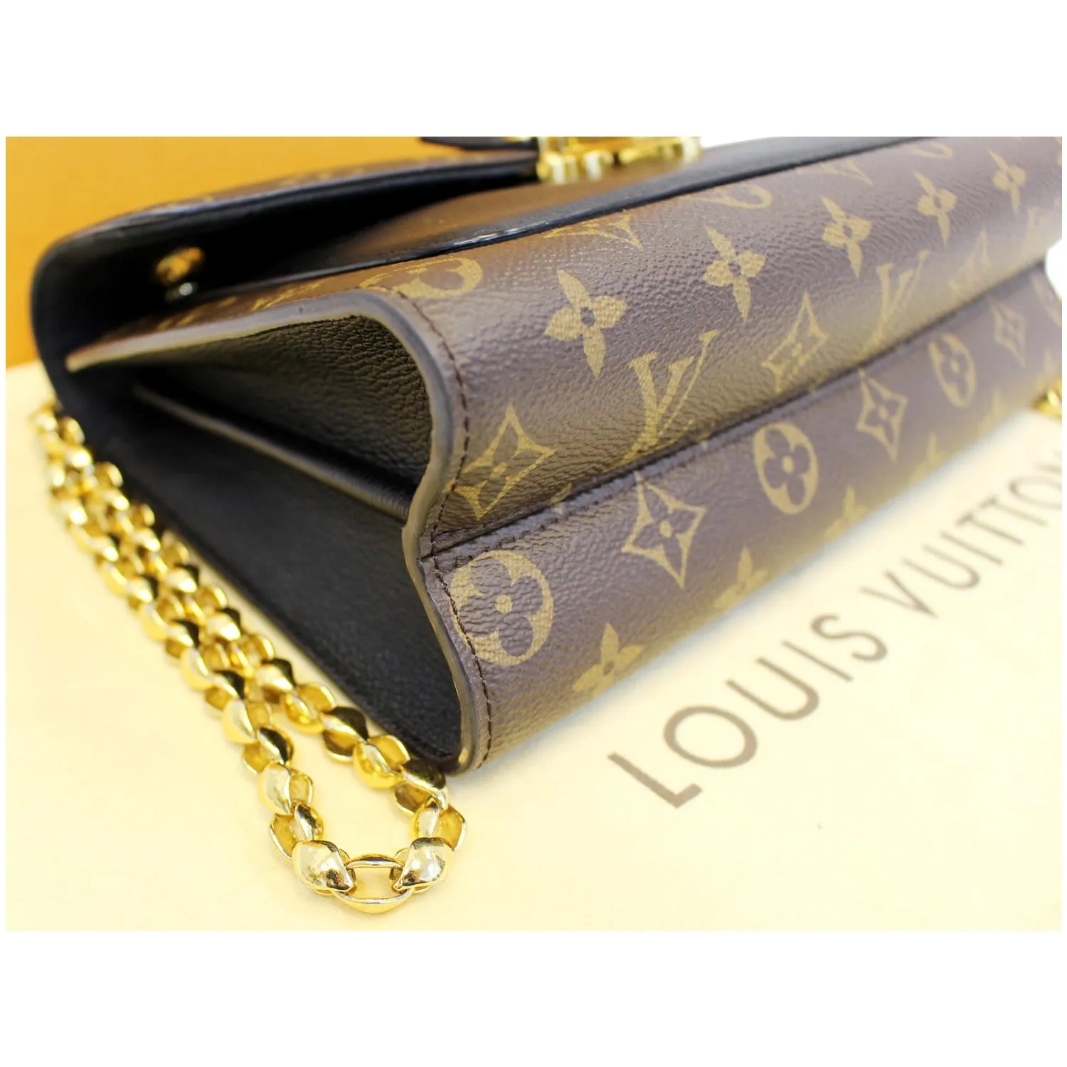 LOUIS VUITTON Victoire Monogram Canvas Shoulder Crossbody Bag Noir