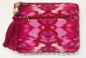 MAGICAL MAGENTA CLUTCH BAG