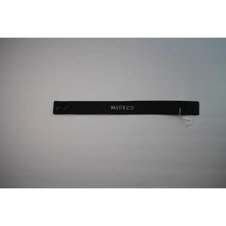 Medium Black Master Armband