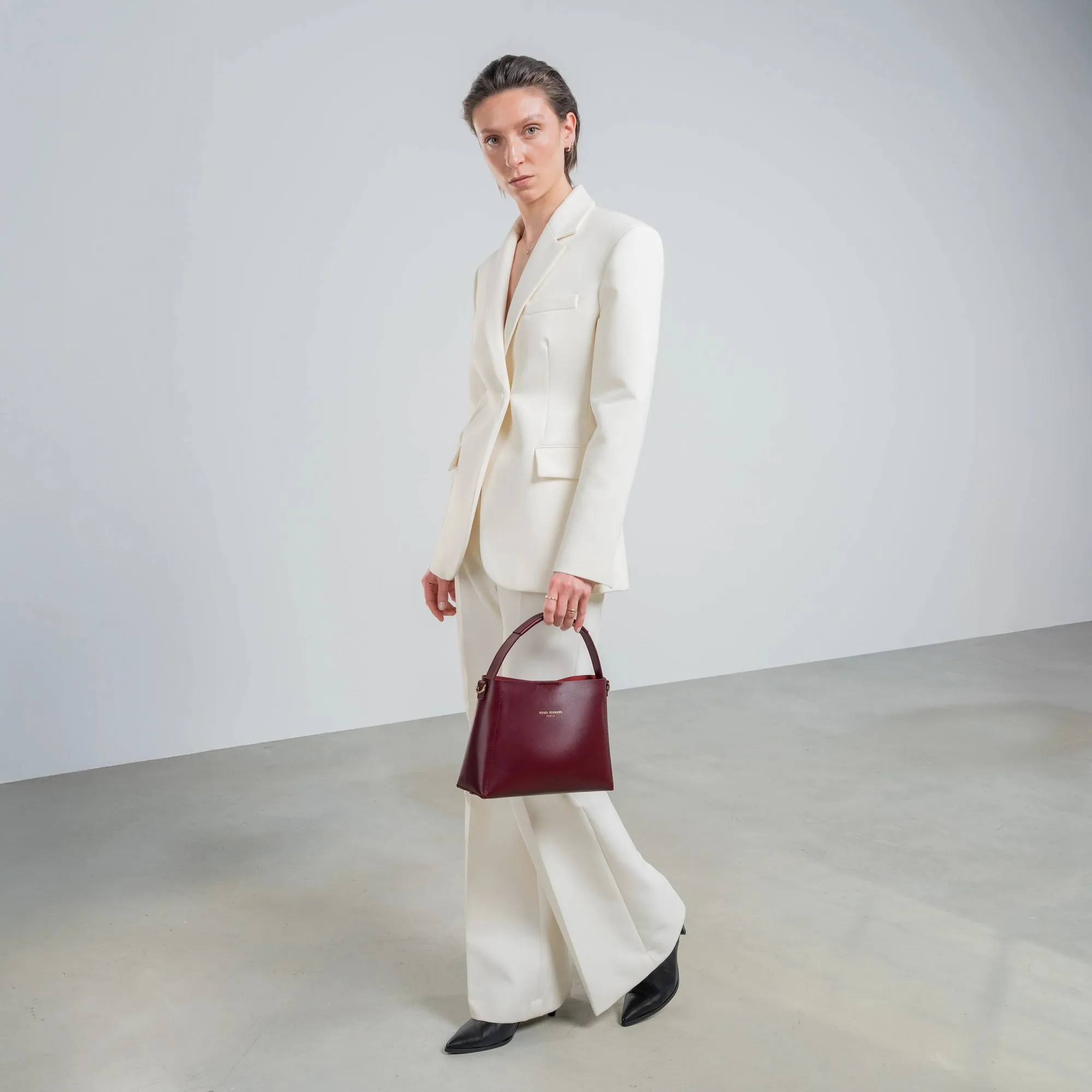 Montmartre Béatrice Midi bordeaux vegetable tanned leather handbag
