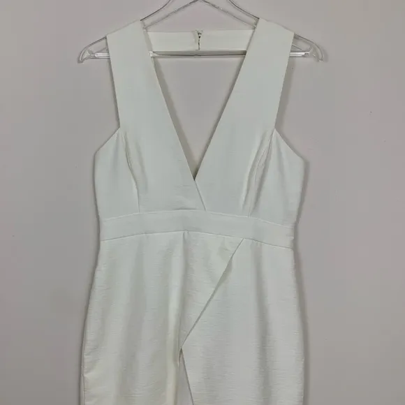 NEW Finders Keepers “Basic Instinct” White Dress I38x