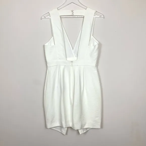 NEW Finders Keepers “Basic Instinct” White Dress I38x