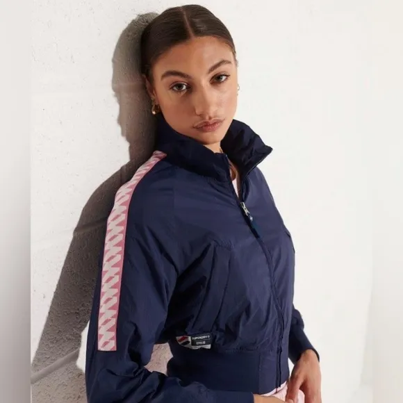 NEW SUPERDRY- non hooded track windbreaker