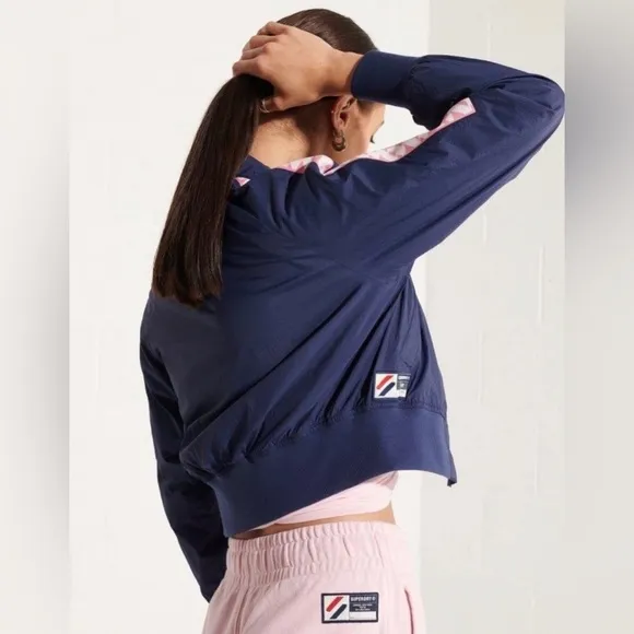 NEW SUPERDRY- non hooded track windbreaker