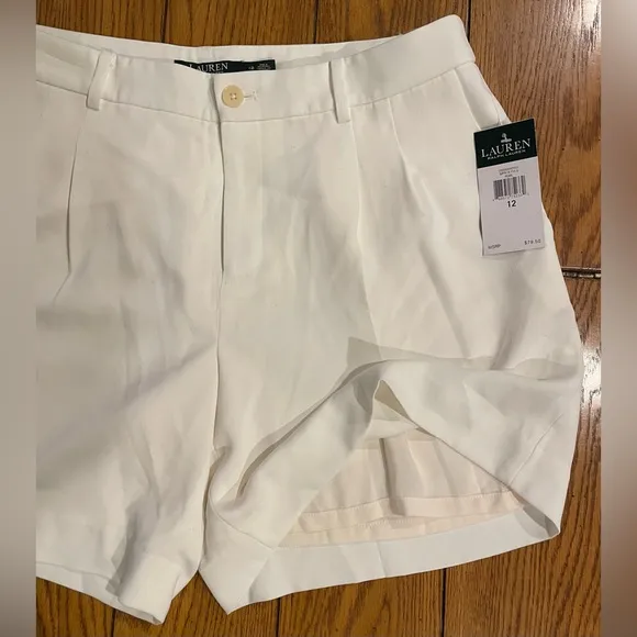 NWT Lauren Ralph Lauren pearl lined shorts, size 12