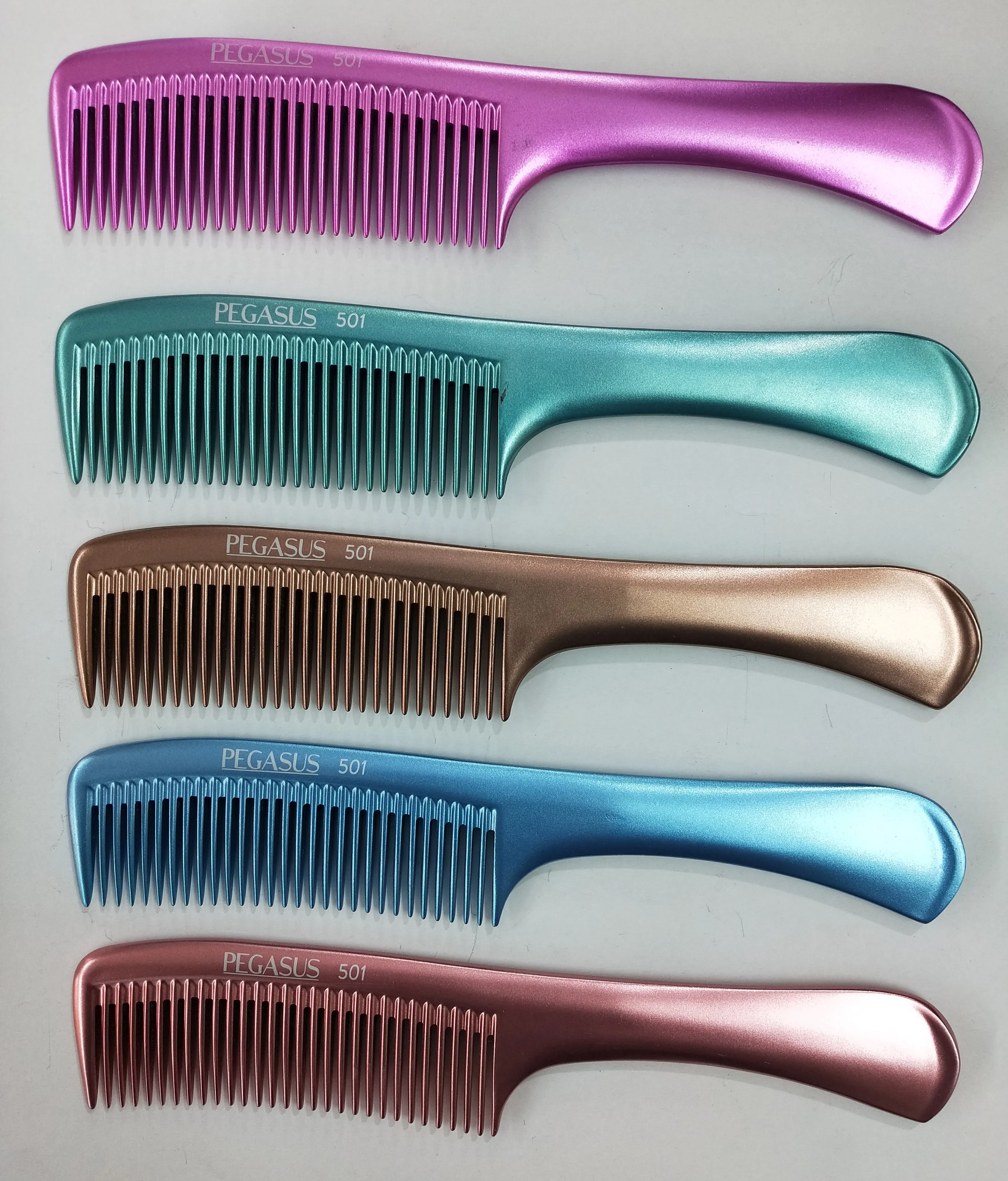 Pegasus MICOLOR 501, 9in Hard Rubber Handle Comb, Handmade, Seamless, Smooth Edges, Anti Static, Heat and Chemically Resistant, Wet Hair, Everyday Grooming Comb | Peines de goma dura - Green