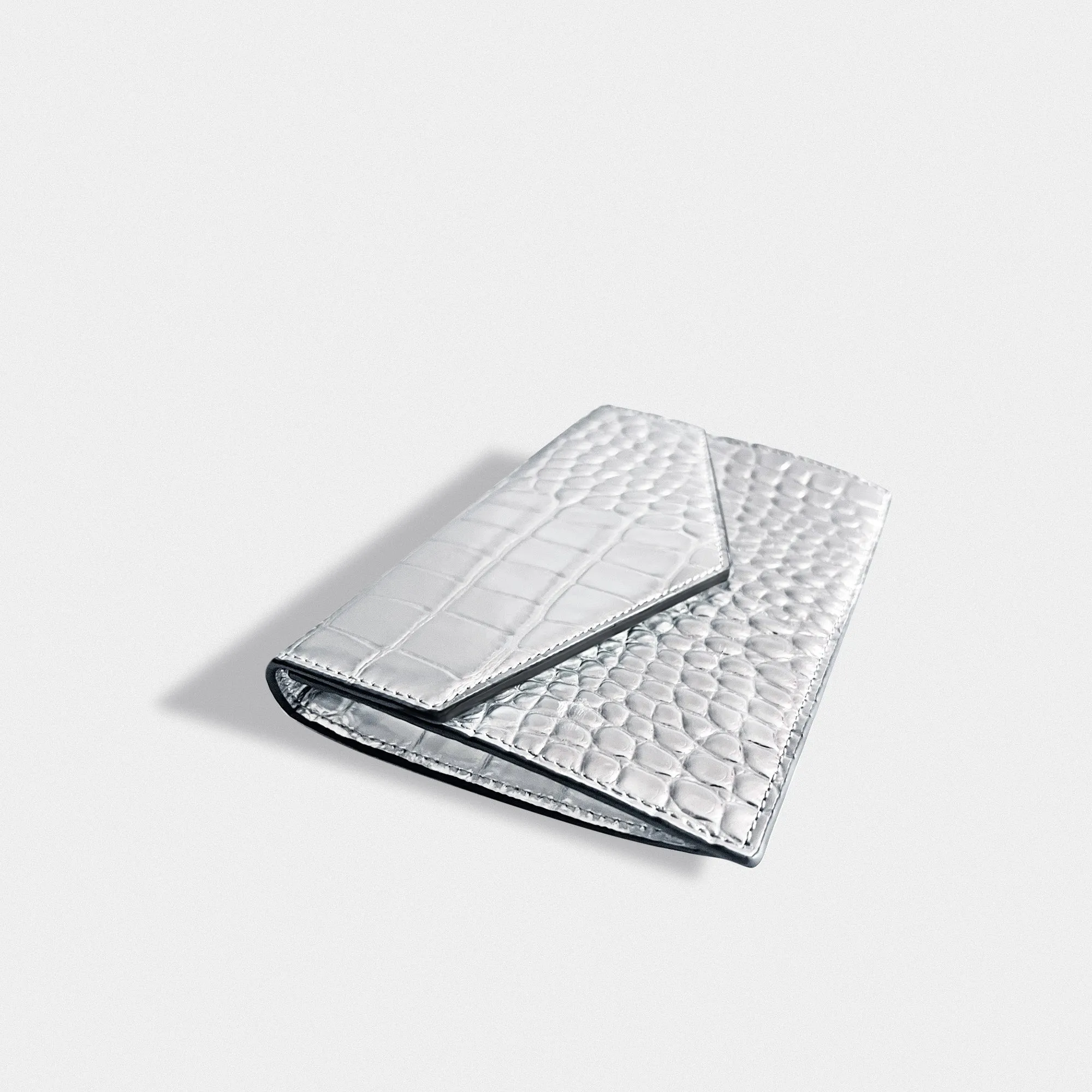 Pouch embossed croc silver