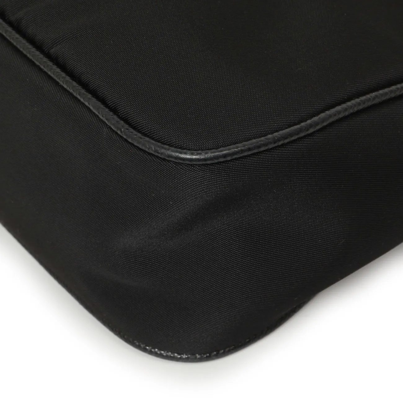 Prada Black Nylon Re-Edition 2005 Shoulder Bag