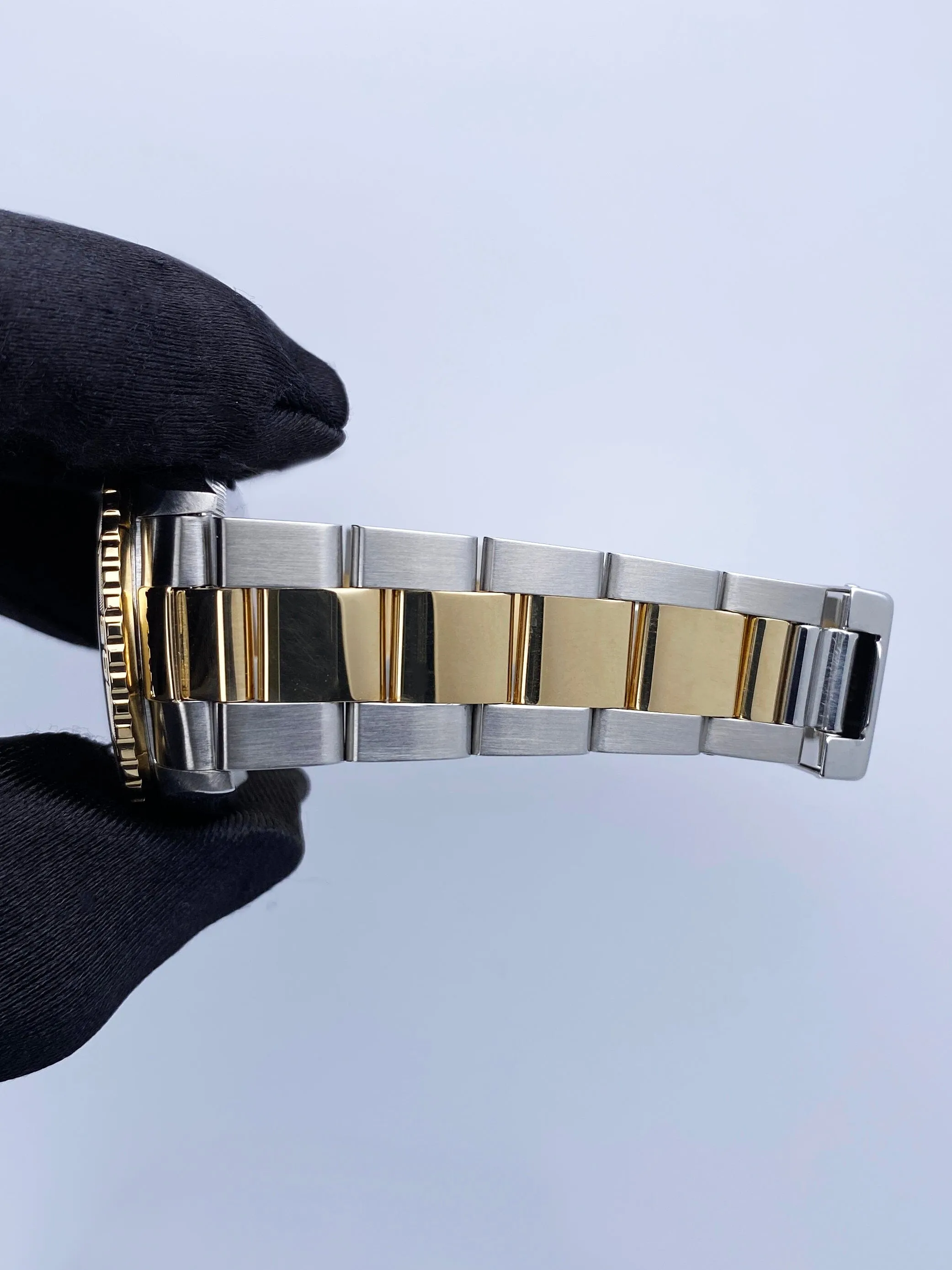 Rolex Datejust Turn-O-Graph 16263 Champagne Dial Two Tone Mens Watch