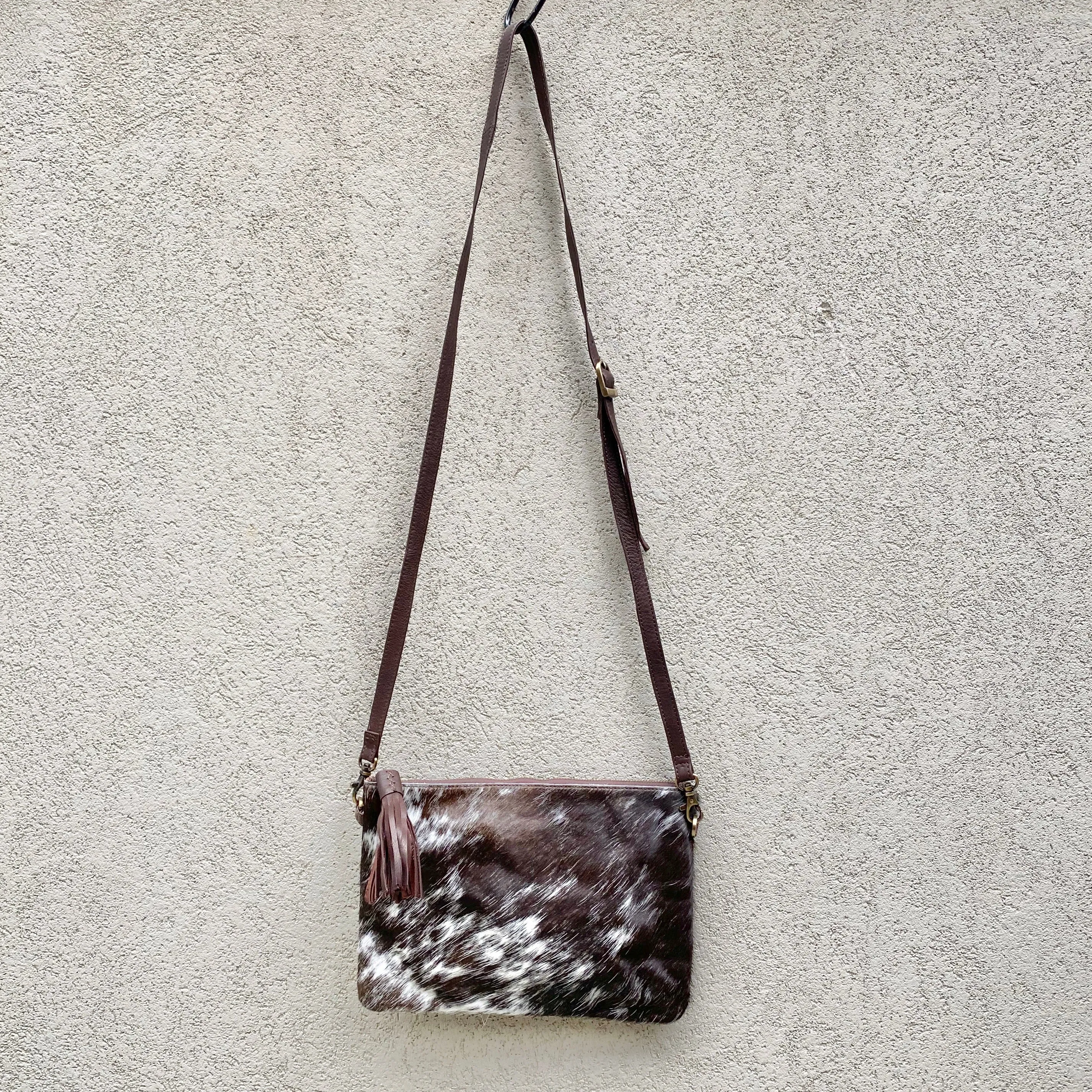 Sahara Reversible Cowhide & Leather Crossbody Clutch Bag - Speckled Chocolate White