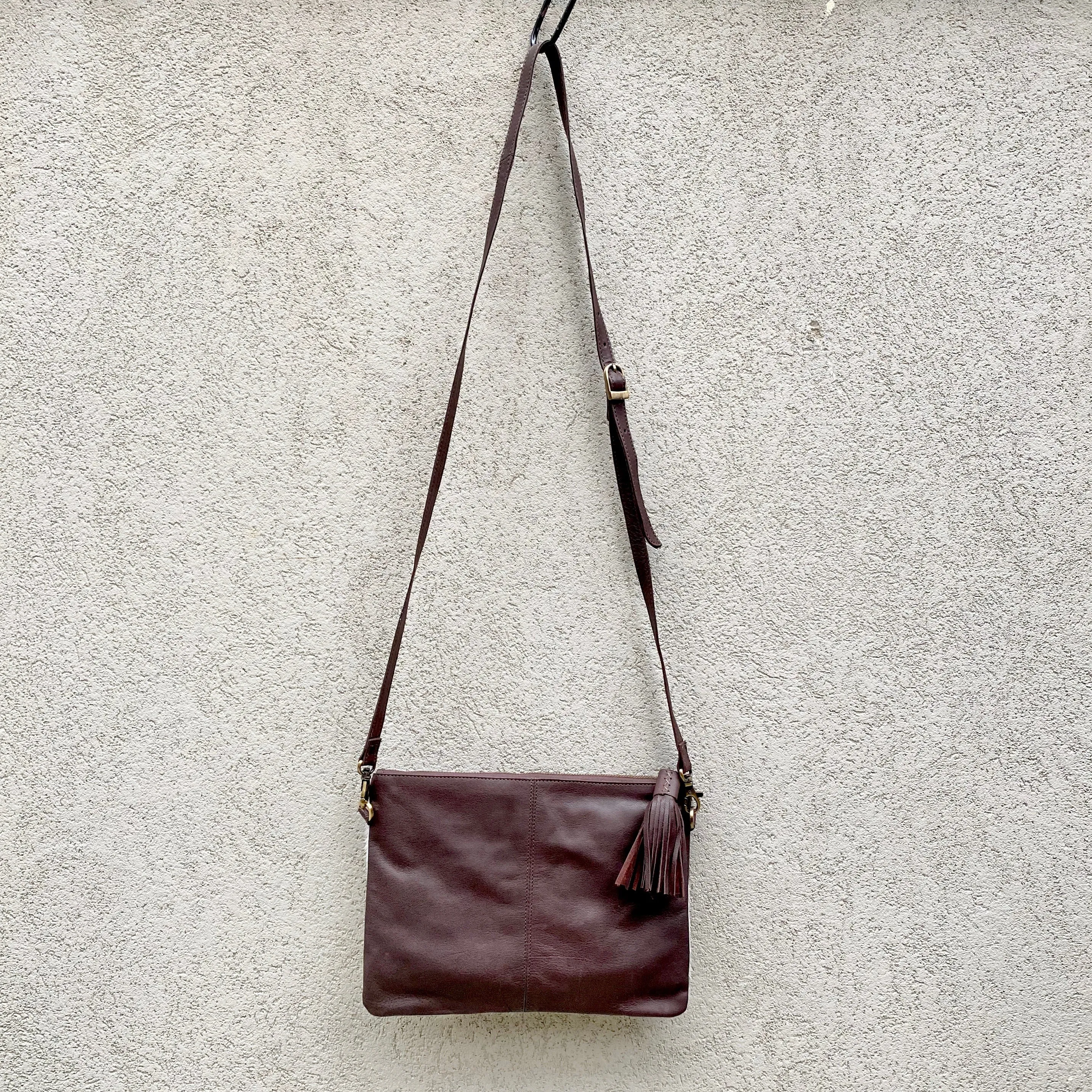Sahara Reversible Cowhide & Leather Crossbody Clutch Bag - Speckled Chocolate White