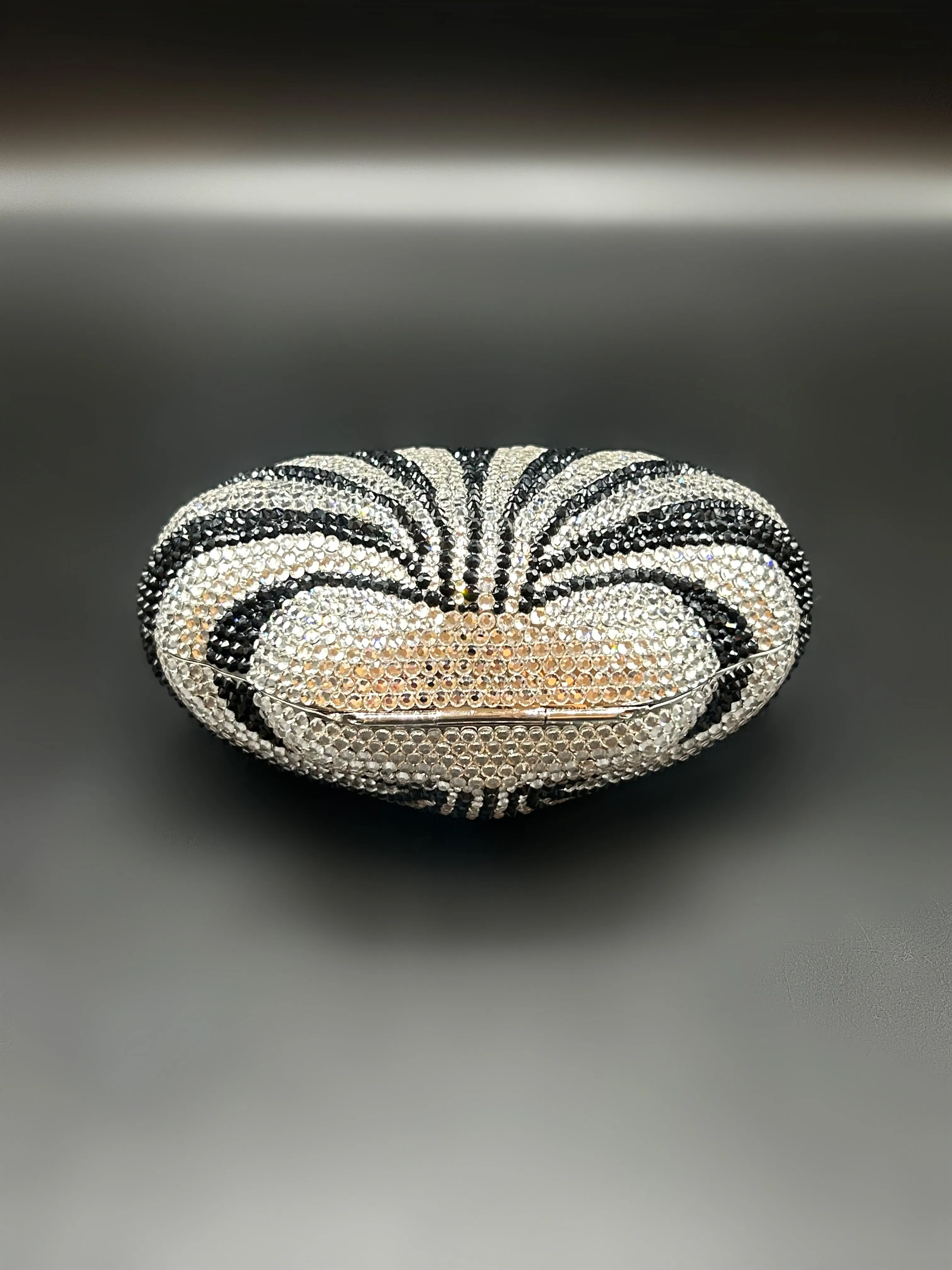 Shell Clutch
