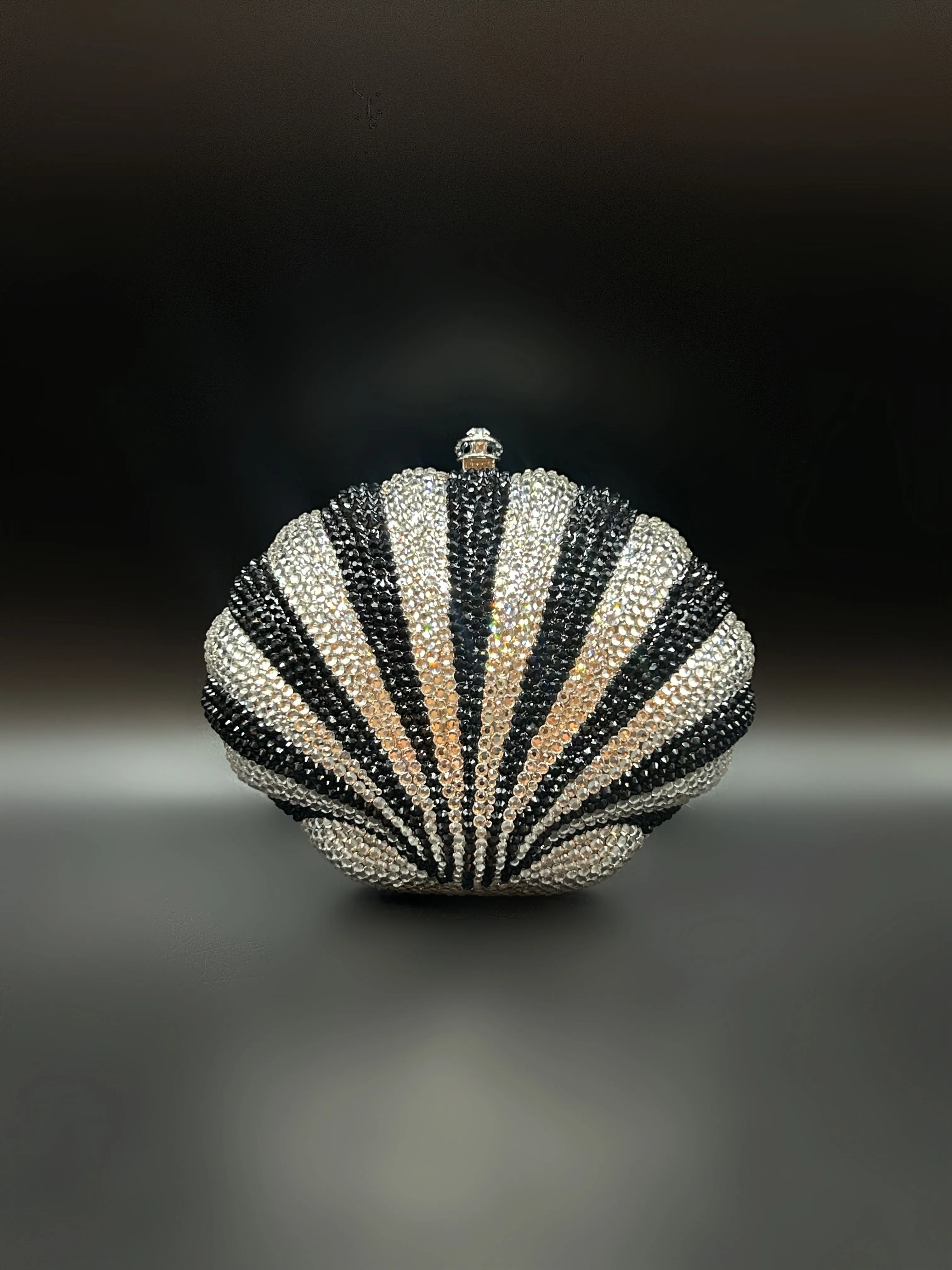 Shell Clutch