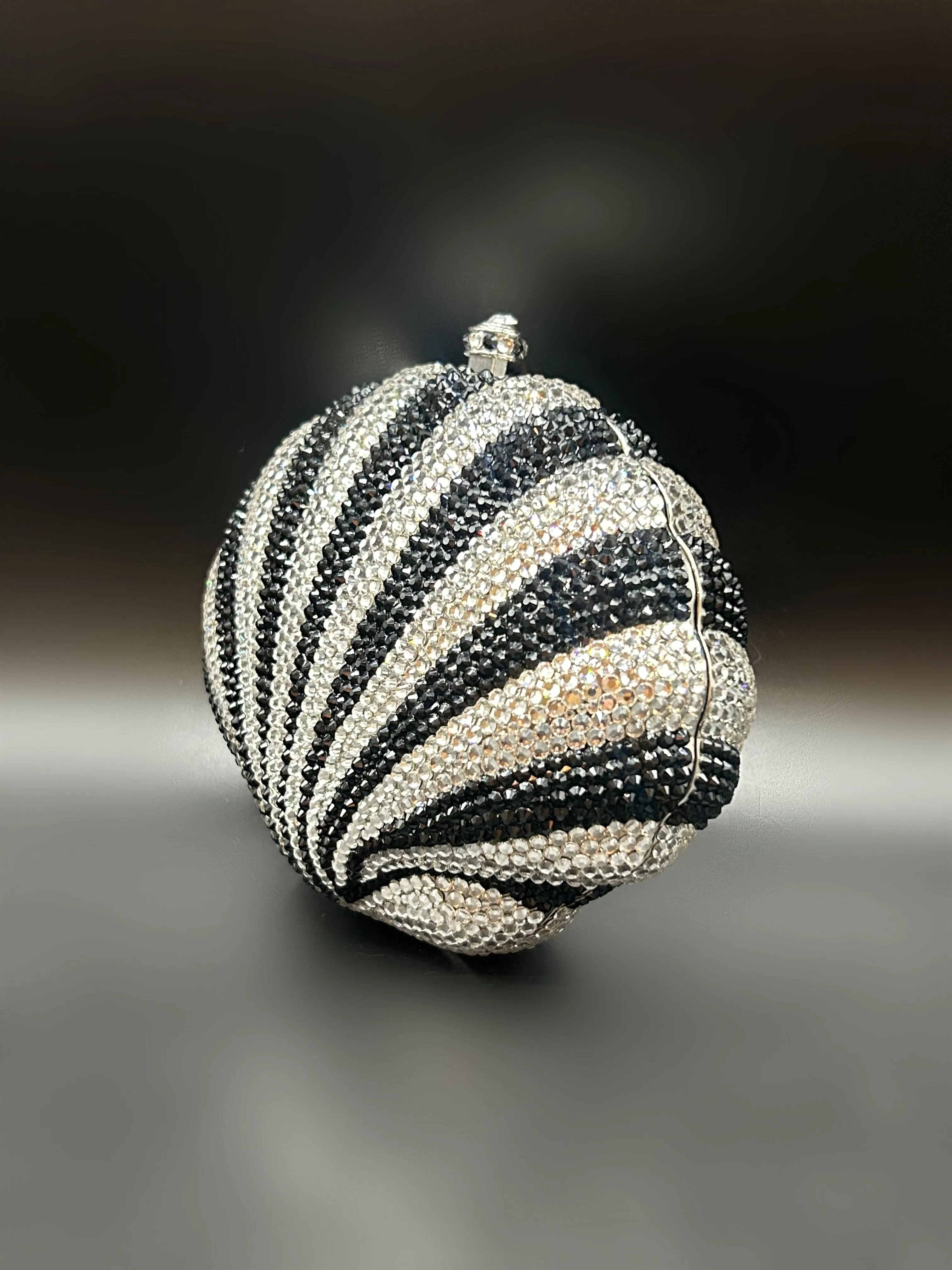 Shell Clutch